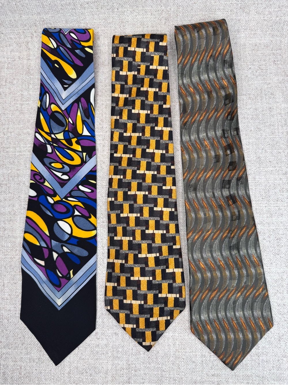 lot of 3 men's ties: Rush Limbaugh No Boundaries, Perry Ellis, and Eddie Bauer